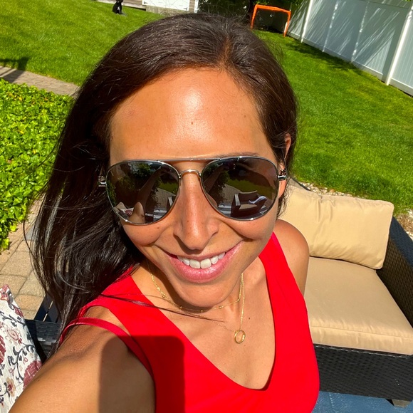 Meet your Posher, Erin - Picture 1 of 1